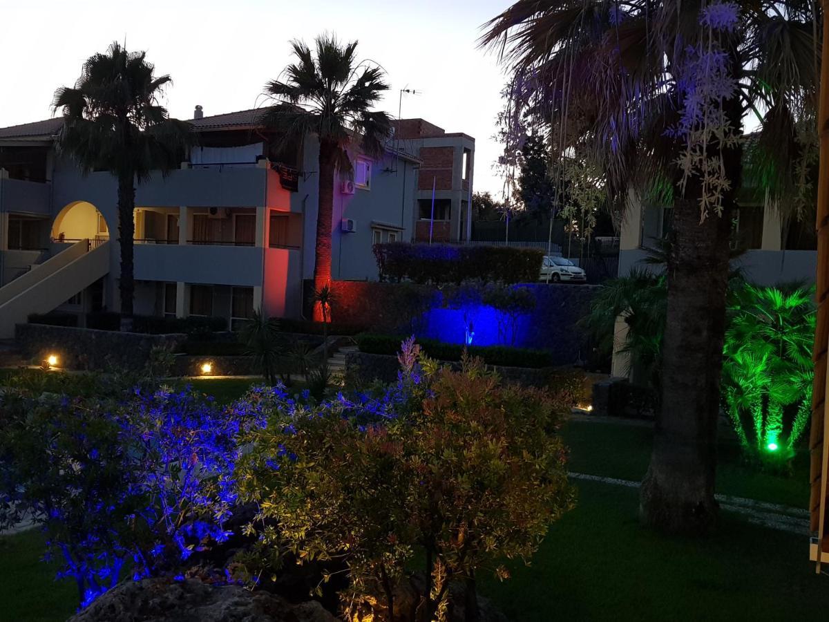 Asteraki Aparthotel Gouviá Exterior foto