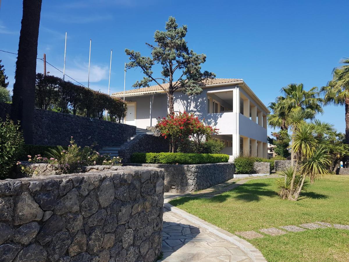 Asteraki Aparthotel Gouviá Exterior foto